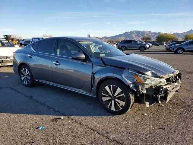 1N4BL4DVXNN331584 2022 2022 Nissan Altima- SV 4