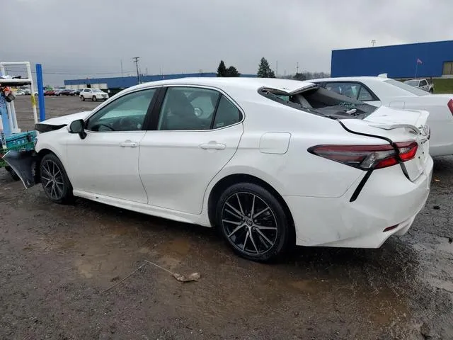 4T1G11AK8NU669310 2022 2022 Toyota Camry- SE 2