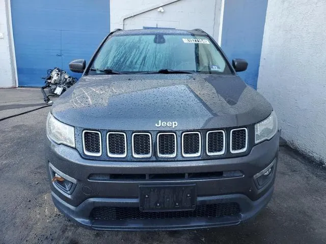 3C4NJDBB1KT670056 2019 2019 Jeep Compass- Latitude 5