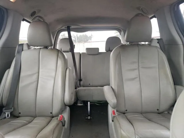 5TDDK3DC6ES081608 2014 2014 Toyota Sienna- Xle 10