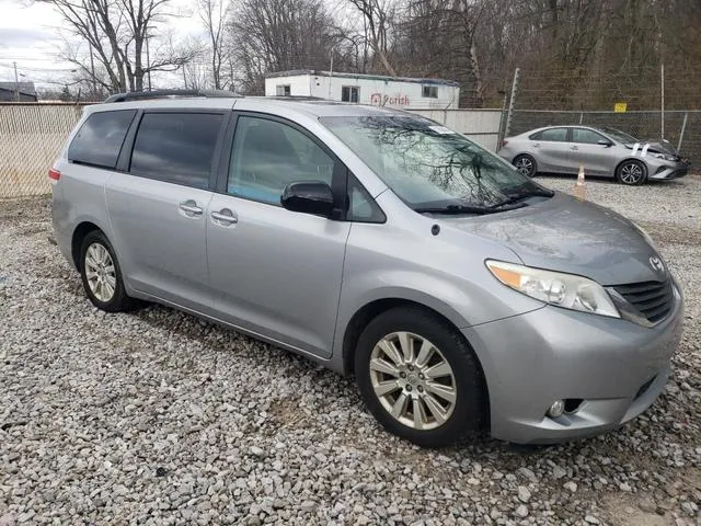 5TDDK3DC6ES081608 2014 2014 Toyota Sienna- Xle 4