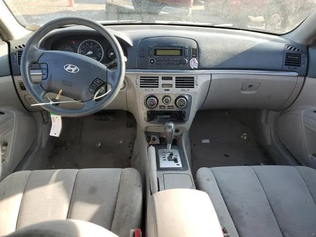 5NPET46CX8H364558 2008 2008 Hyundai Sonata- Gls 8