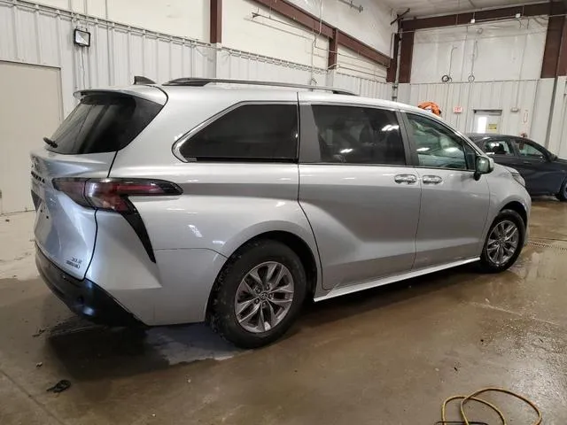 5TDJSKFC3PS093292 2023 2023 Toyota Sienna- Xle 3