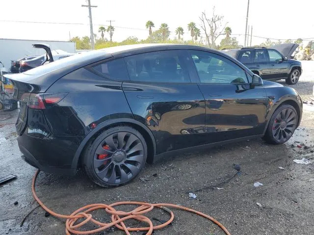 7SAYGDEF0RA295019 2024 2024 Tesla MODEL Y 3