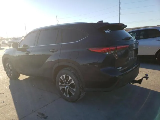 5TDHZRAH7MS079784 2021 2021 Toyota Highlander- Xle 2