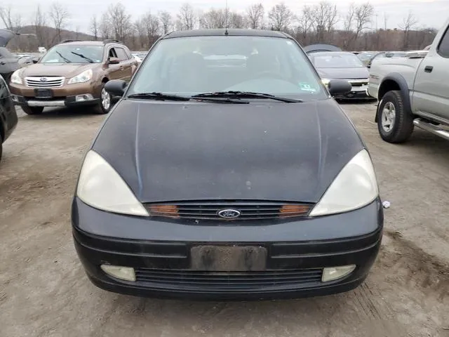 3FAFP31381R135900 2001 2001 Ford Focus- ZX3 5