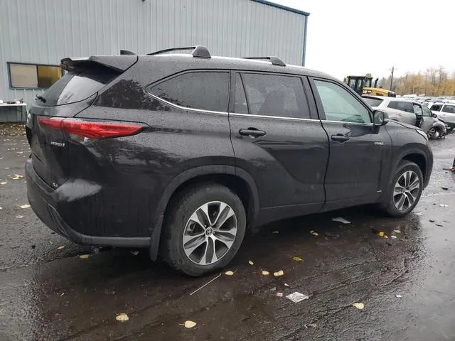 5TDGBRCH2MS024897 2021 2021 Toyota Highlander- Hybrid Xle 3