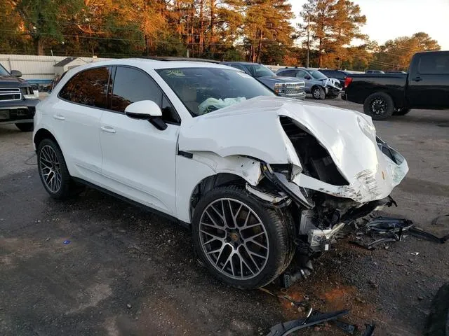 WP1AA2A5XKLB01764 2019 2019 Porsche Macan 4