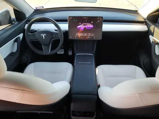 7SAYGDEFXNF461477 2022 2022 Tesla MODEL Y 8