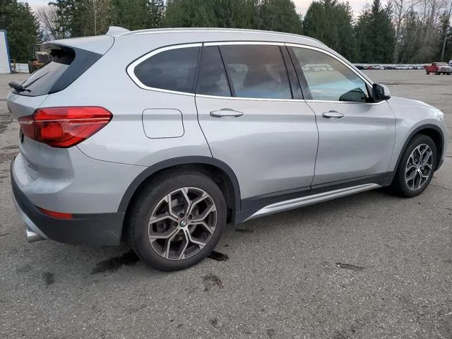 WBXJG9C04M5T70976 2021 2021 BMW X1- Xdrive28I 3