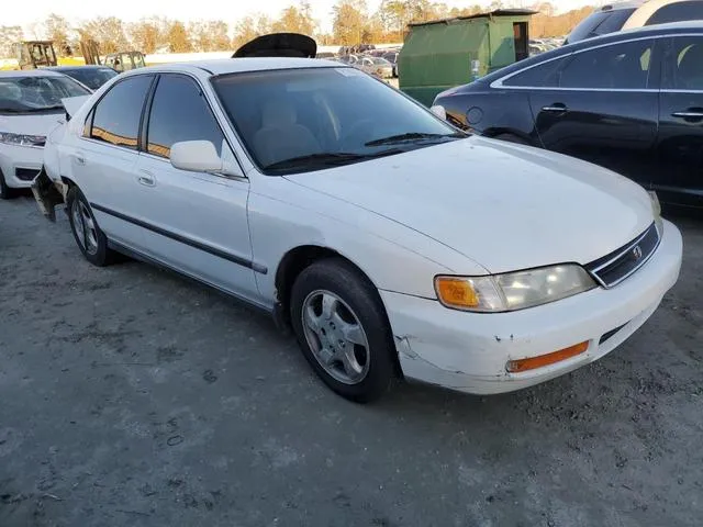 1HGCD5538TA067396 1996 1996 Honda Accord- LX 4