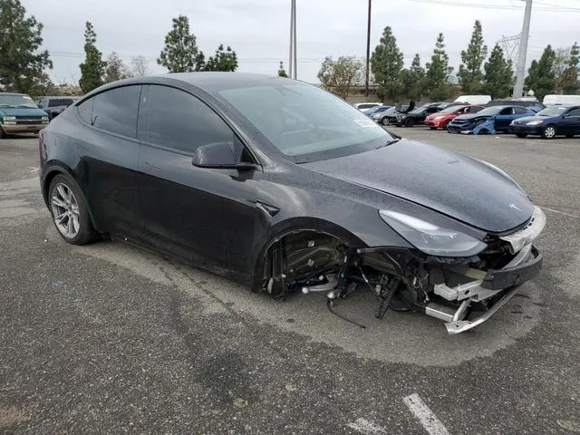 7SAYGDED9PF978075 2023 2023 Tesla MODEL Y 4