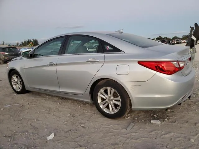 5NPEB4AC3DH604053 2013 2013 Hyundai Sonata- Gls 2