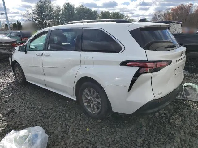 5TDYSKFC0NS055532 2022 2022 Toyota Sienna- Xle 2