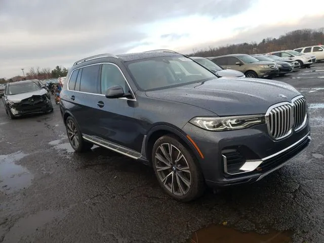 5UXCW2C01N9K36435 2022 2022 BMW X7- Xdrive40I 4