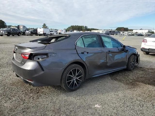 4T1G11AK0MU518119 2021 2021 Toyota Camry- SE 3