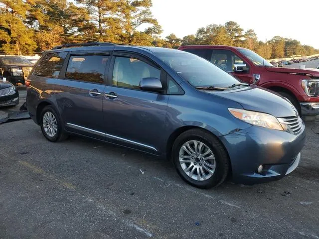 5TDYK3DC1FS576480 2015 2015 Toyota Sienna- Xle 4