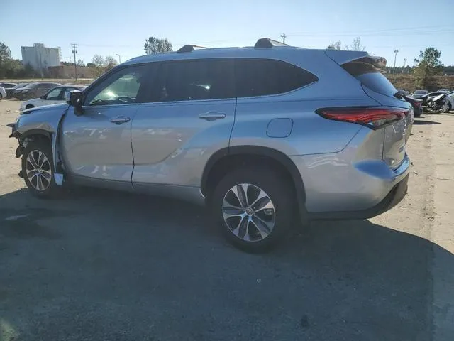 5TDKDRAH4PS520764 2023 2023 Toyota Highlander- L 2