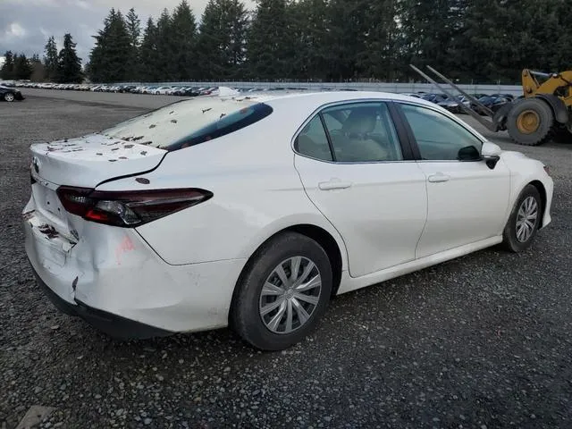 4T1C31AKXNU572702 2022 2022 Toyota Camry- LE 3