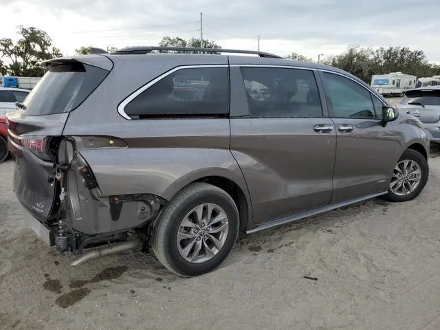 5TDJRKEC1MS007566 2021 2021 Toyota Sienna- Xle 3