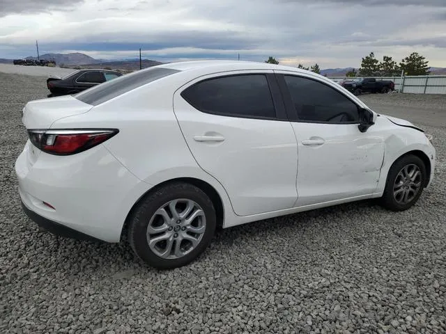 3MYDLBYVXJY311707 2018 2018 Toyota Yaris 3