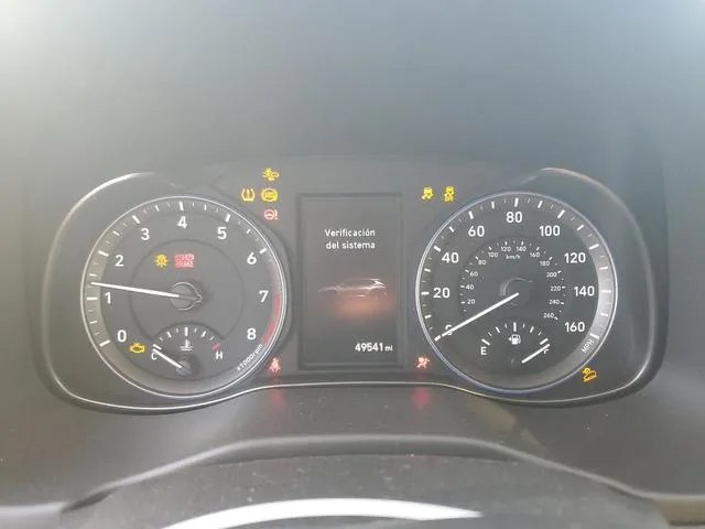 KM8K3CA55MU600597 2021 2021 Hyundai Kona- Limited 9