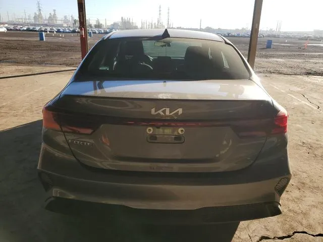 3KPF24AD5PE516790 2023 2023 KIA Forte- LX 6