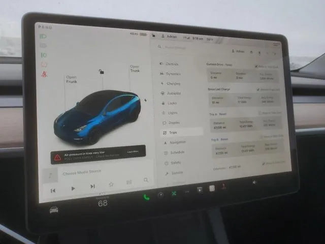 5YJYGDEF3MF252755 2021 2021 Tesla MODEL Y 9