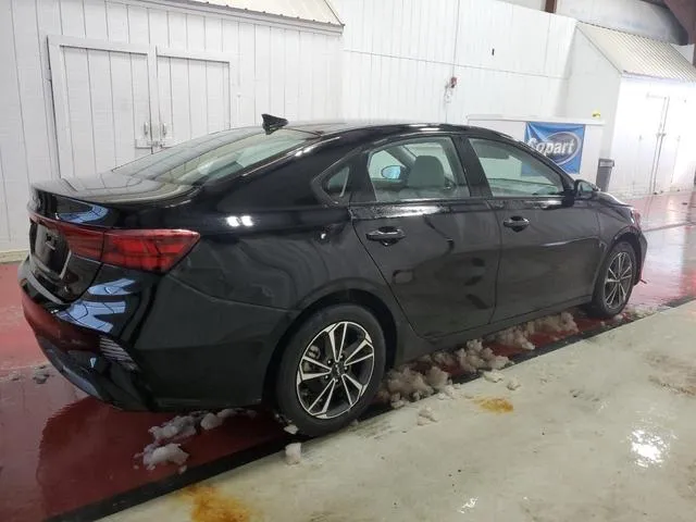 3KPF24AD3PE679633 2023 2023 KIA Forte- LX 3