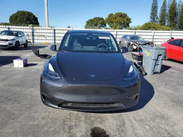 7SAYGDEEXRA256106 2024 2024 Tesla MODEL Y 5