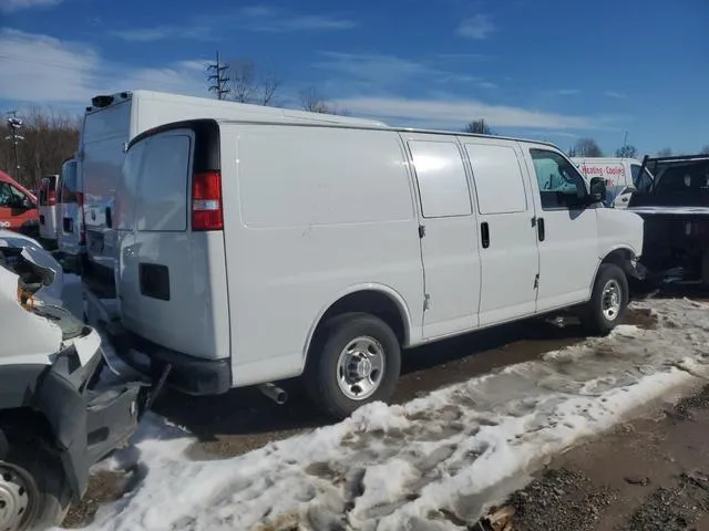 1GCWGAF72N1259915 2022 2022 Chevrolet Express 3