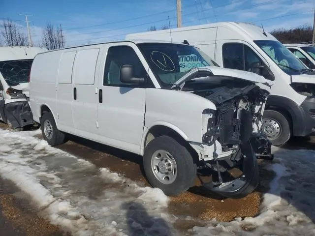 1GCWGAF72N1259915 2022 2022 Chevrolet Express 4