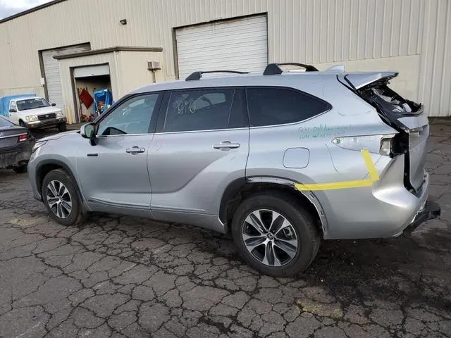 5TDHBRCH1MS058706 2021 2021 Toyota Highlander- Hybrid Xle 2