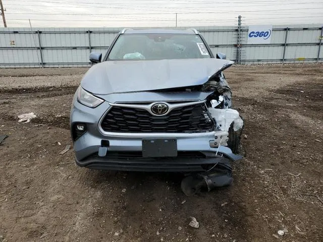 5TDGZRBH1LS052265 2020 2020 Toyota Highlander- Xle 5