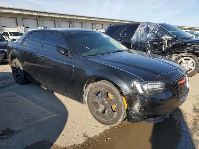 2C3CCAAG3KH582457 2019 2019 Chrysler 300- Touring 4