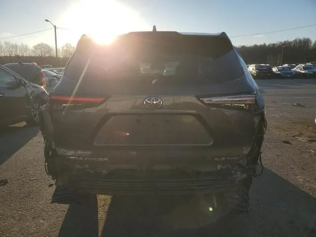 5TDGZRBH8MS084566 2021 2021 Toyota Highlander- Xle 6