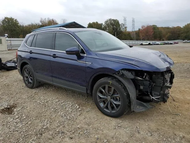 3VV3B7AXXNM117327 2022 2022 Volkswagen Tiguan- SE 4