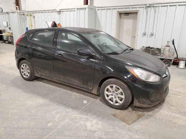 KMHCT5AE4DU136721 2013 2013 Hyundai Accent- Gls 4