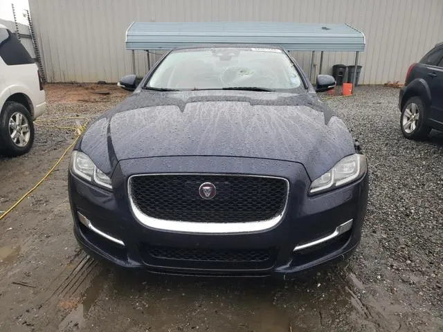 SAJWJ1CD4J8W13822 2018 2018 Jaguar XJ- R - Sport 5