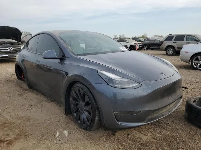 5YJYGDEF6MF137616 2021 2021 Tesla MODEL Y 4