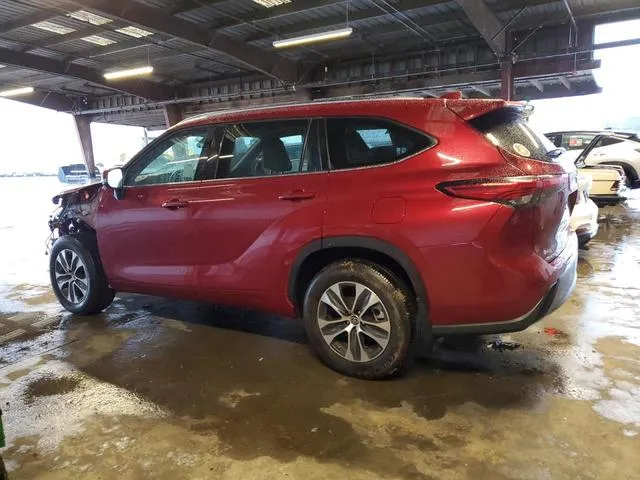 5TDHZRBH7MS155440 2021 2021 Toyota Highlander- Xle 2