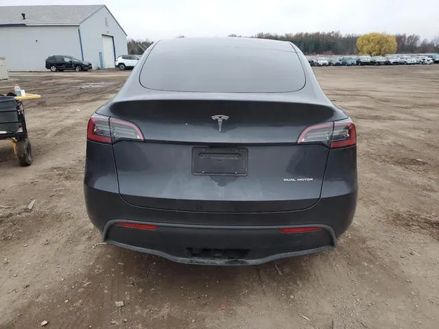 7SAYGDEE8RF988348 2024 2024 Tesla MODEL Y 6