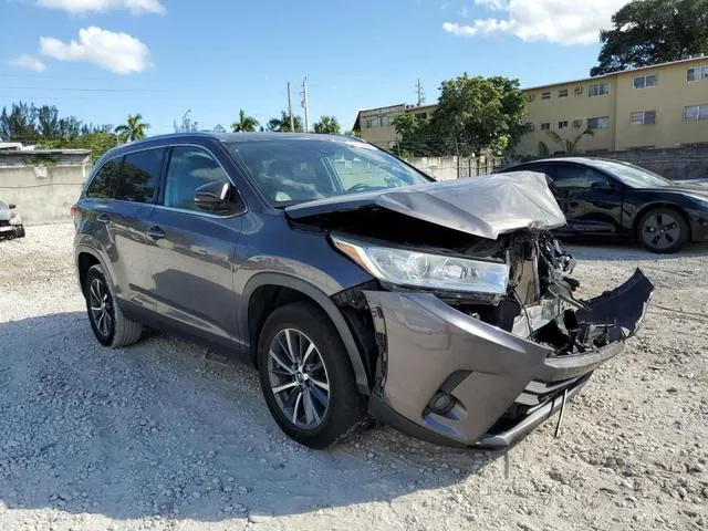 5TDKZRFH1KS564899 2019 2019 Toyota Highlander- SE 4