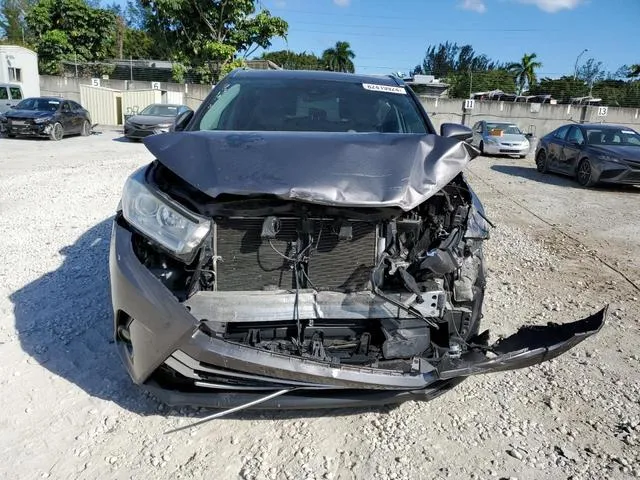 5TDKZRFH1KS564899 2019 2019 Toyota Highlander- SE 5