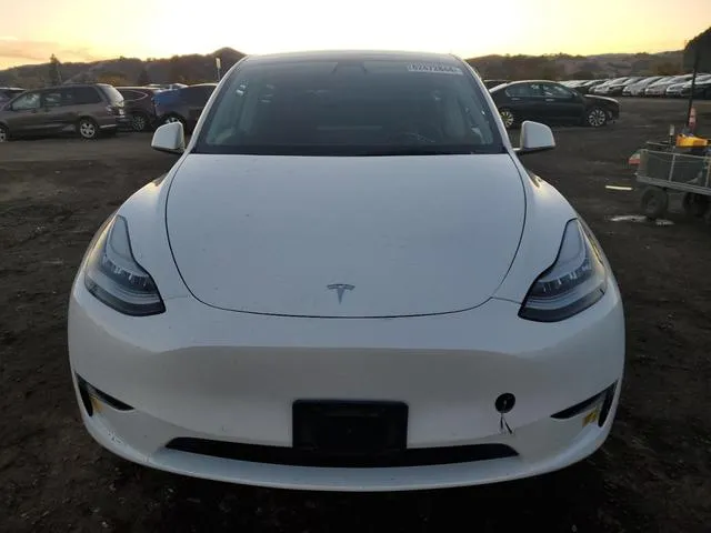 7SAYGDEE0NF356664 2022 2022 Tesla MODEL Y 5