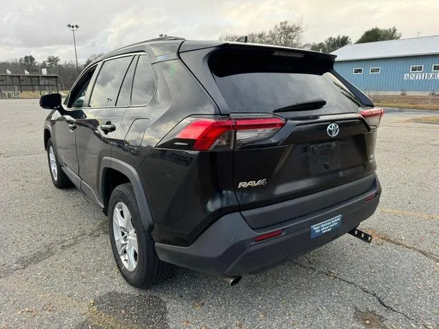 2T3LWRFV1KW021554 2019 2019 Toyota RAV4- LE 3