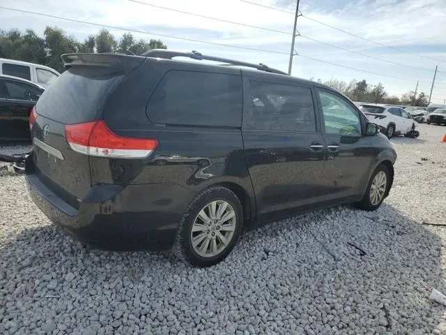 5TDYK3DC4ES413028 2014 2014 Toyota Sienna- Xle 3