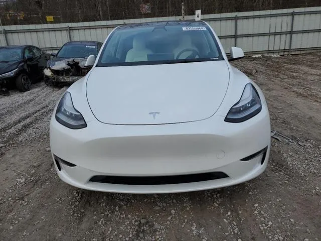 7SAYGAEE3NF467627 2022 2022 Tesla MODEL Y 5