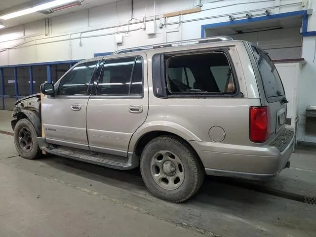 5LMEU27A2YLJ28957 2000 2000 Lincoln Navigator 2