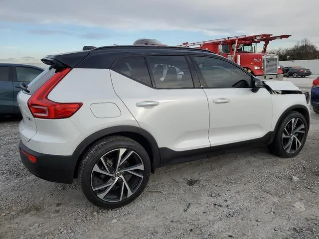 YV4162UM0M2579400 2021 2021 Volvo XC40- T5 R-Design 3